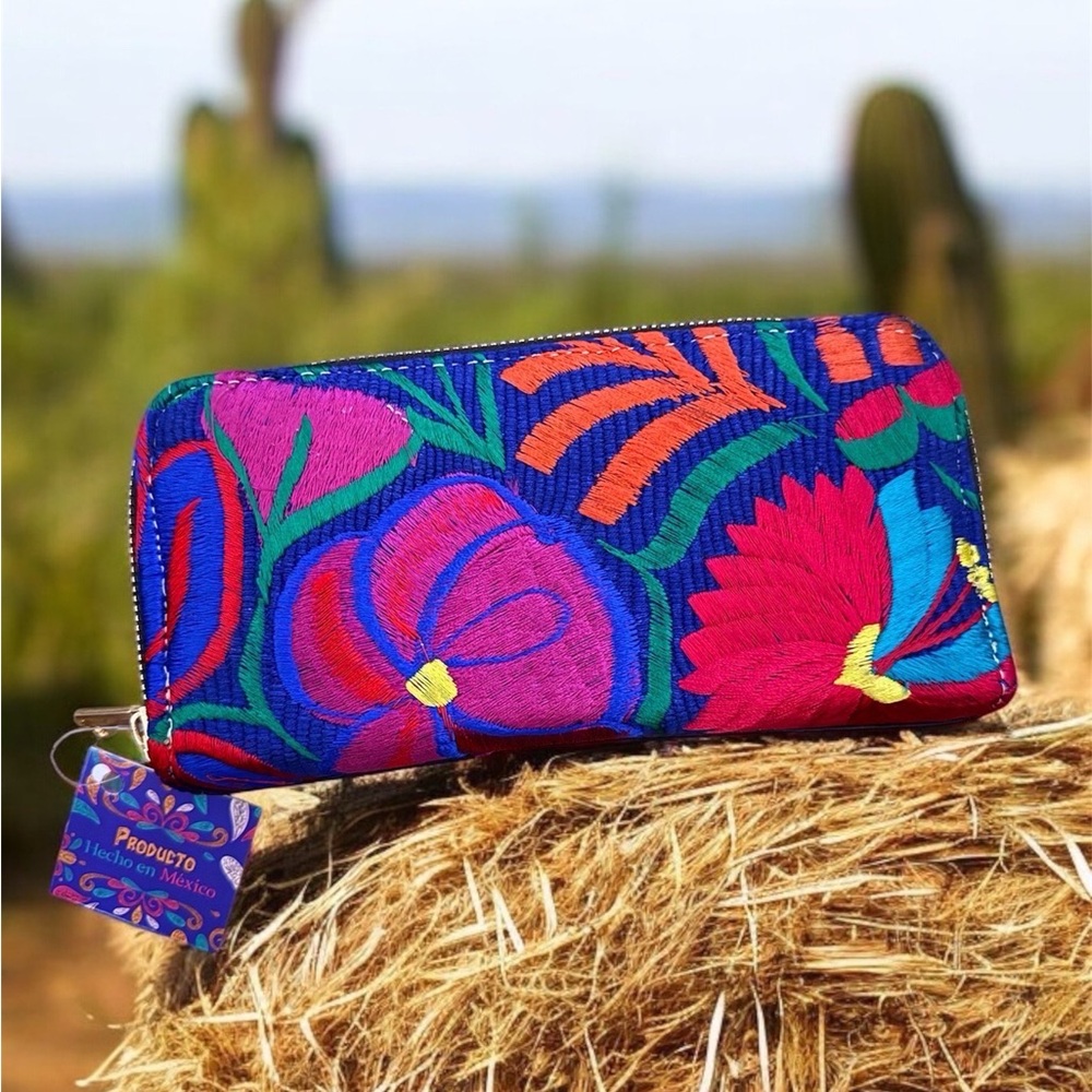 Black Wallet, Embroidered Wallet, Handcrafted in Mexico, Women’s Wallet